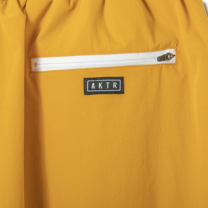 AKTR AEROSTEAM LOGO 8.5-INCH SHORTS YL【223-006002】