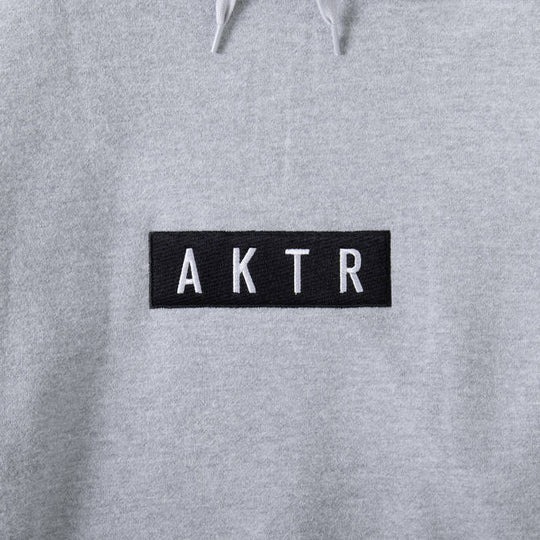 AKTR LOGO SWEAT PULLOVER HOODIE GY【223-018010】