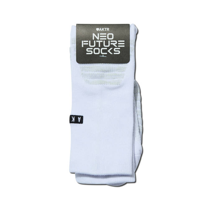 AKTR LOGO NEO FUTURE SOCKS WHITE【521-003021】