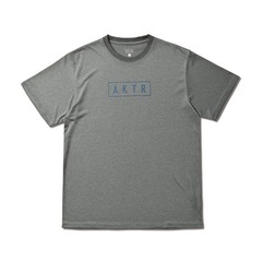 AKTR LOGO SPORTS TEE GY【222-046005】