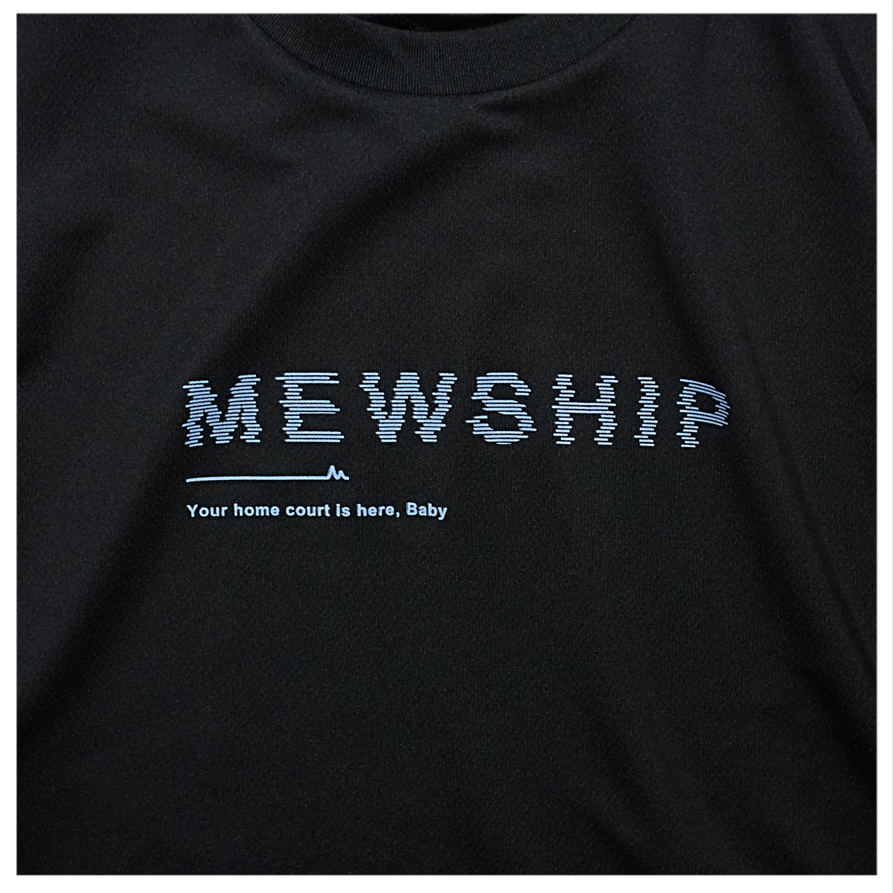 MEWSHIP Lo-Fi LOGO S/S PL <Black×D.Blue>