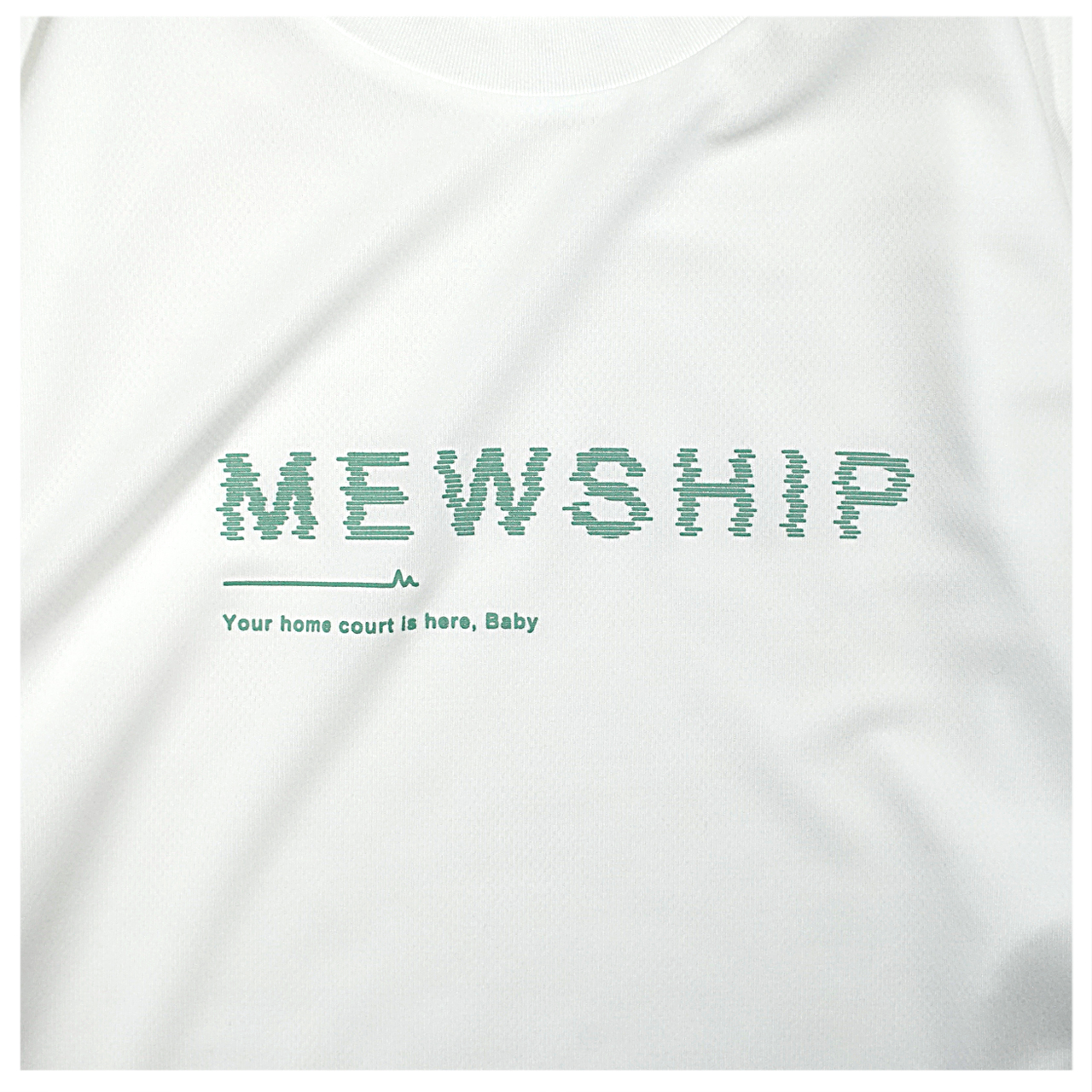 MEWSHIP Lo-Fi LOGO S/S PL <White×D.BGR>